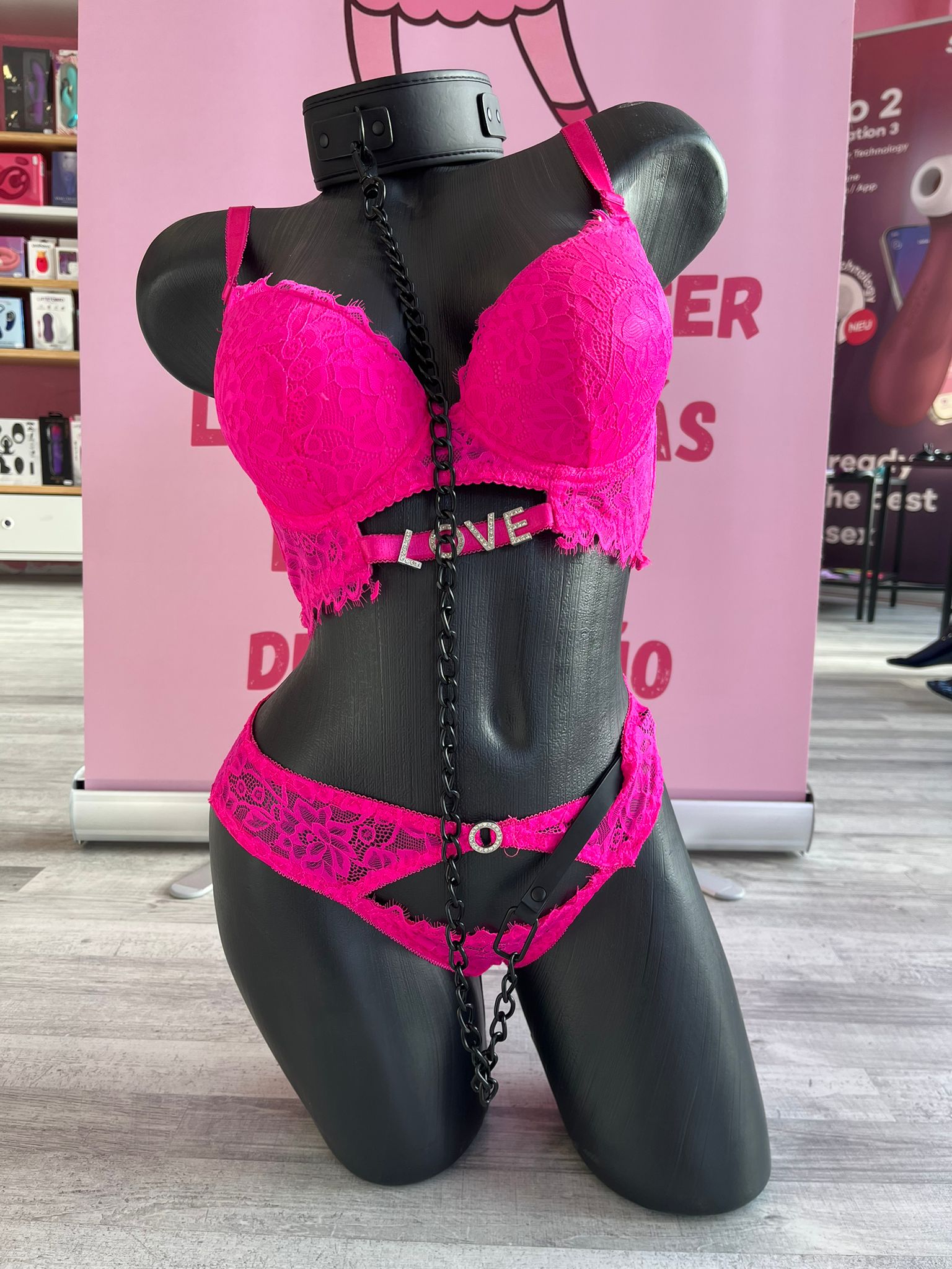 conjunto rosa love 2 piezas TALLA S - 38B - VICTORIA