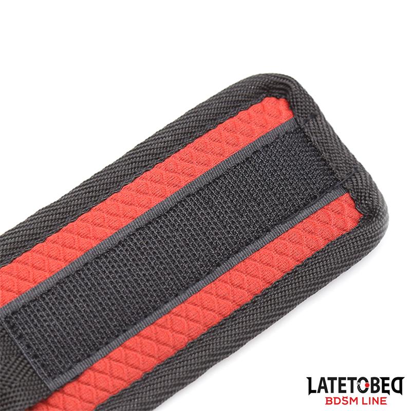 SET Restricciones para la Cama con Antifaz Esposas Ajustables y Desmontables - LATETOBED BDSM LINE