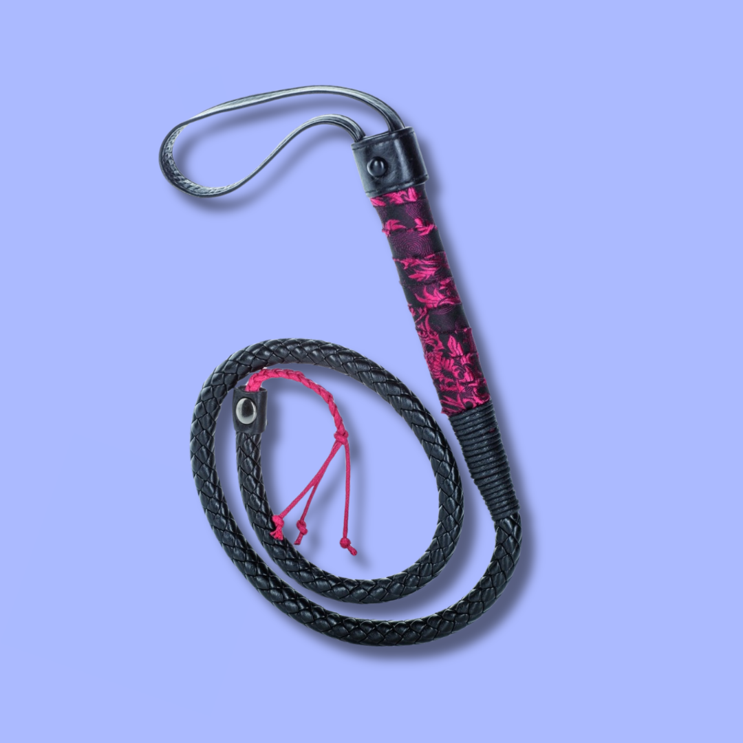 LATIGO SCANDAL COLA DE TORO NEGRO Y ROJO 1,04M - CALEXOTICS